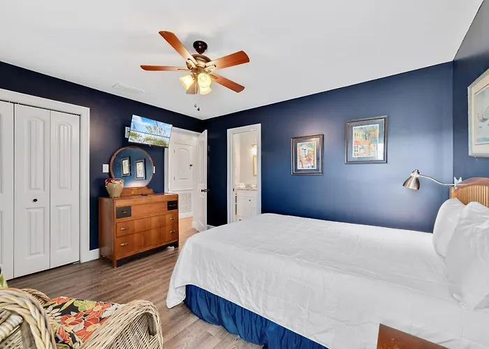 Walk To Beach, Secluded, Gazebo With Grill, 1Gig Wifi, Washer And Dryer, Games