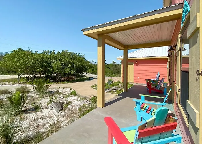 Walk To Beach, Secluded, Gazebo With Grill, 1Gig Wifi, Washer And Dryer, Games