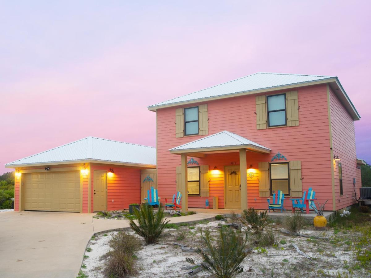 Ferienhaus Walk To Beach, Secluded, Gazebo With Grill, 1gig Wifi, Washer And Dryer, Games Gulf Shores