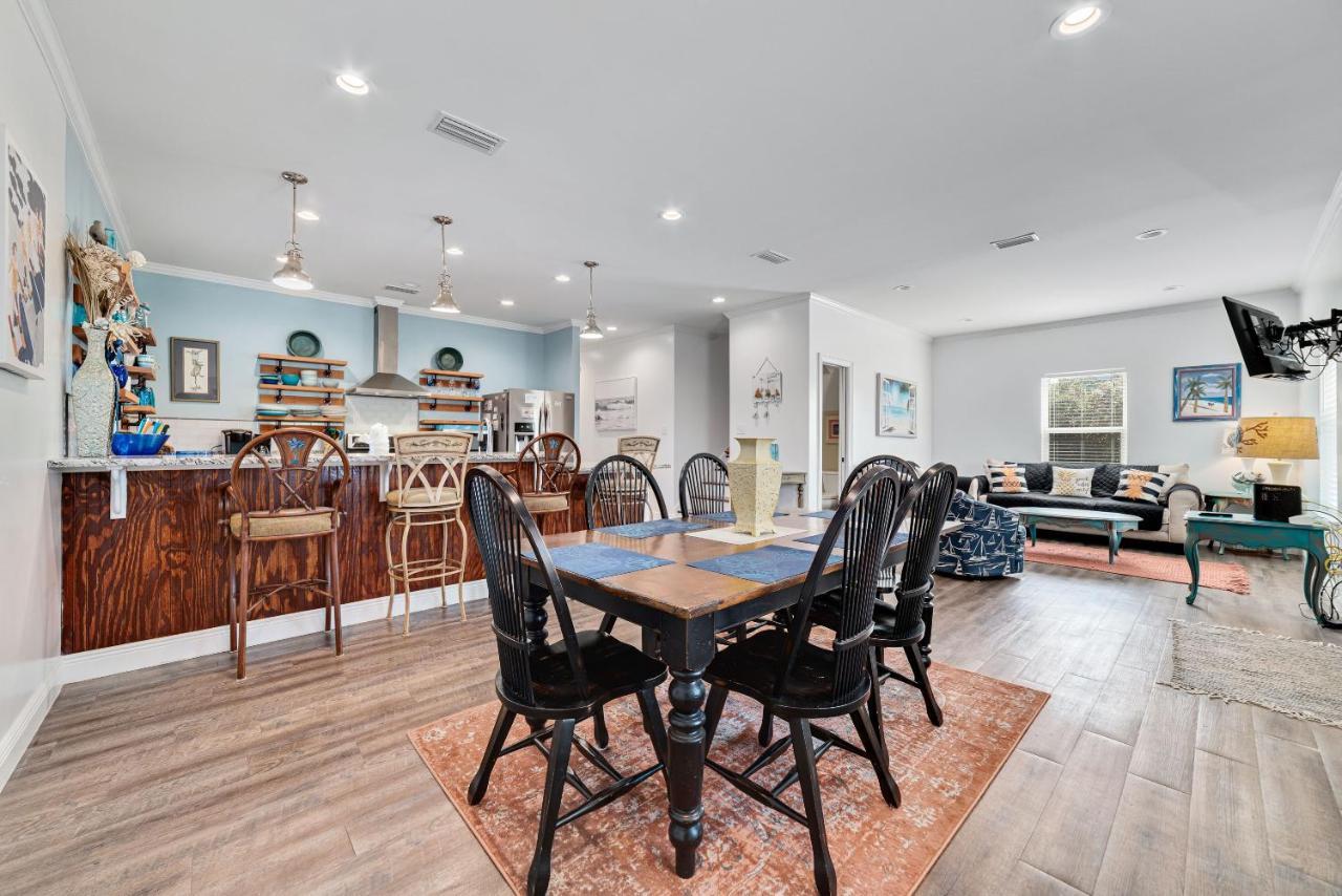 Ferienhaus Walk To Beach, Secluded, Gazebo With Grill, 1gig Wifi, Washer And Dryer, Games