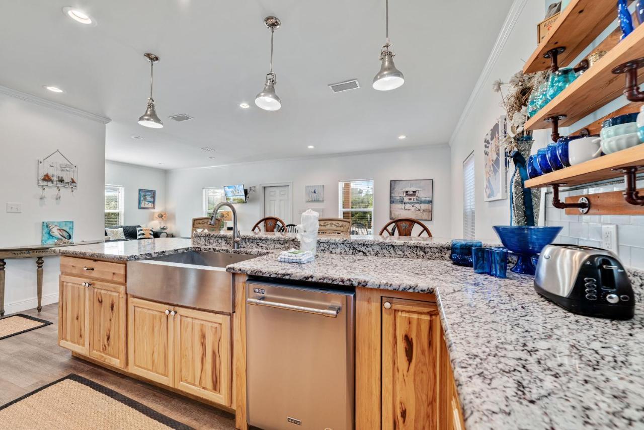 Walk To Beach, Secluded, Gazebo With Grill, 1gig Wifi, Washer And Dryer, Games Gulf Shores