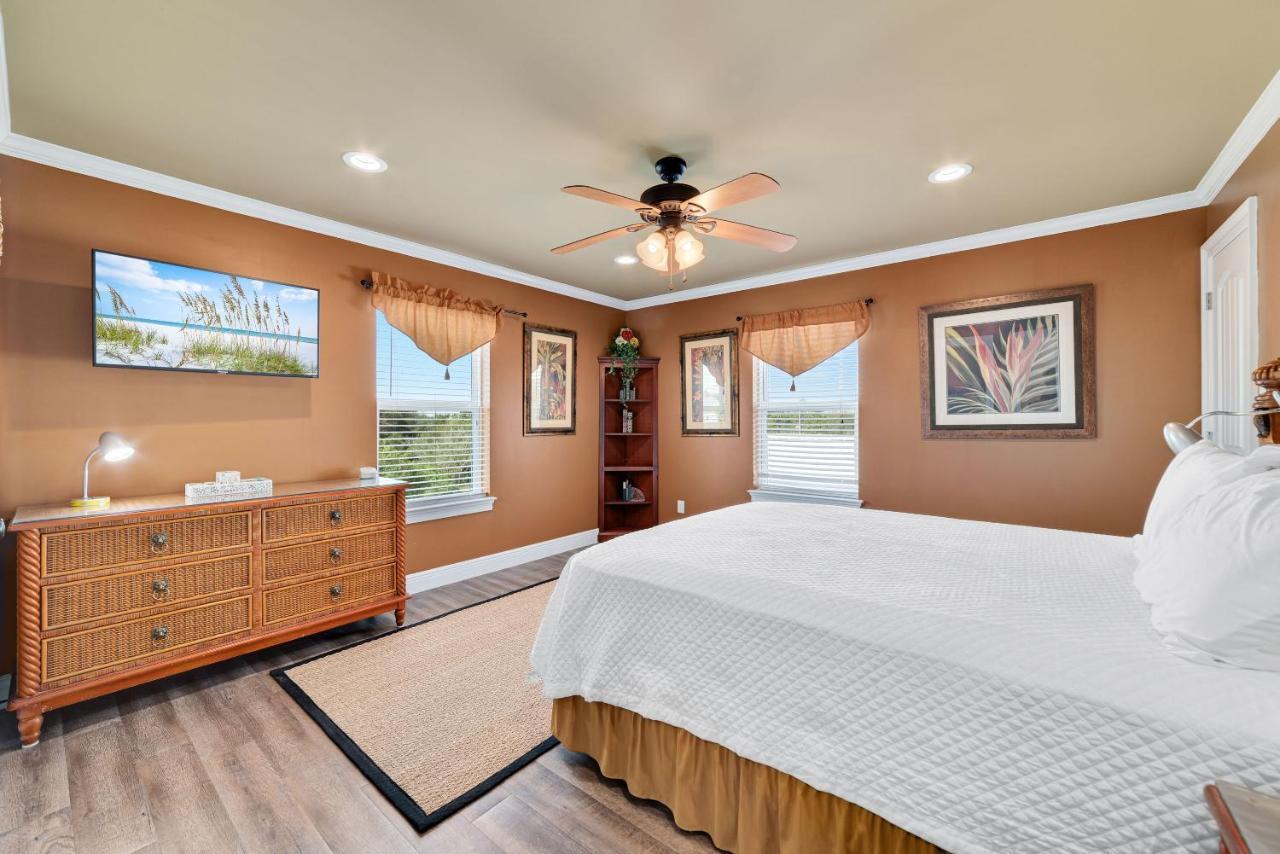 Ferienhaus Walk To Beach, Secluded, Gazebo With Grill, 1gig Wifi, Washer And Dryer, Games Gulf Shores